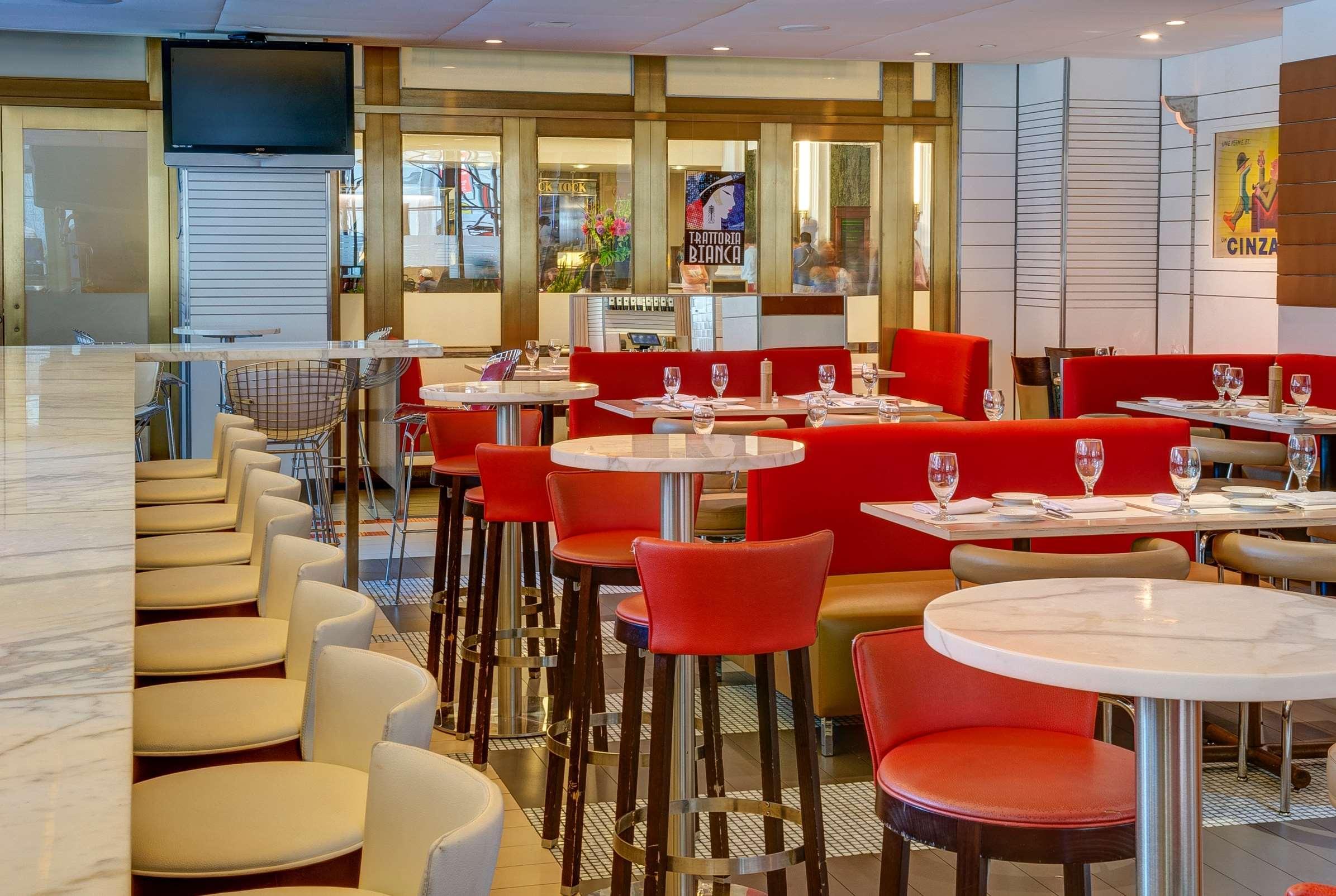 The New Yorker, A Wyndham Hotel Exterior foto The interior of the restaurant